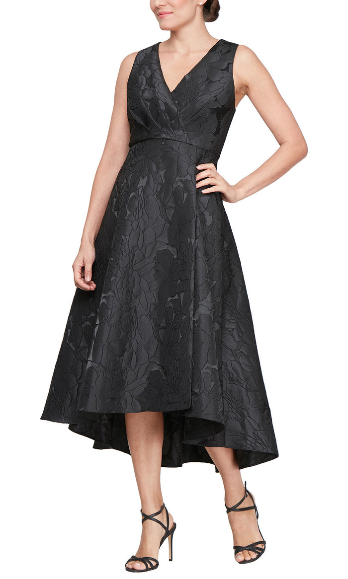 SLNY 9181160 - Jacquard Surplice V-Neck Evening Dress