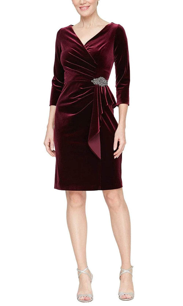 Alex Evenings 8191938 - Ruched Detailed Quarter Sleeve Cocktail Dress Semi Formal 2 / Wine