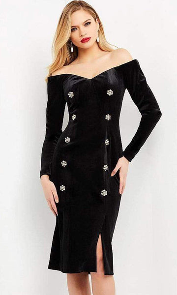 Black velvet knee outlet length dress